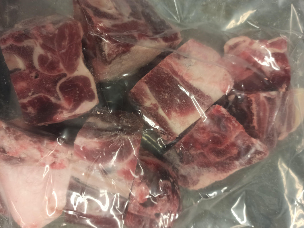 Carnis Raw 2 Lamb Necks Chunks
